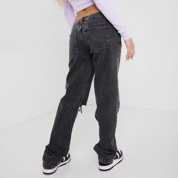 GARAGE Black Low Rise Straight Jean With Rip | SIZE 28 / 7 - Picture 2 of 6